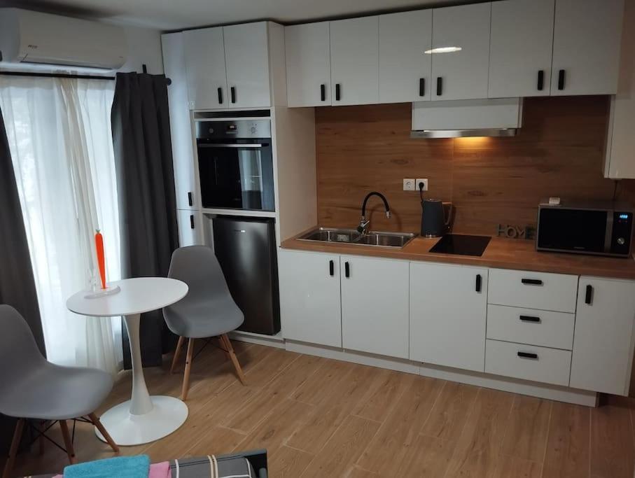 Nektar Cosy In Centre Apartment